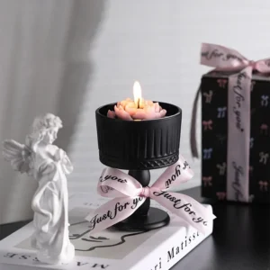 Handmade Camellia Soy Wax Candle in Ceramic Jar