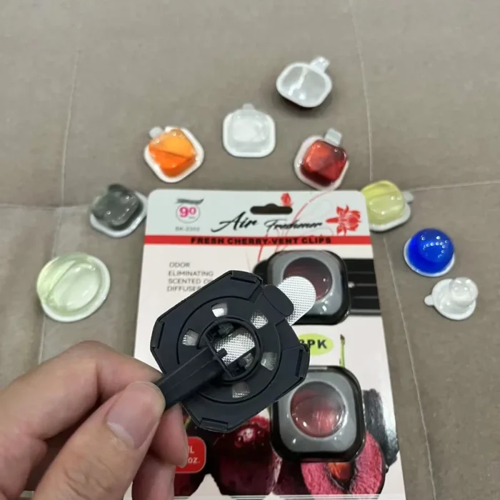 Hca320dd3f57e47fb999f98b06438716cM